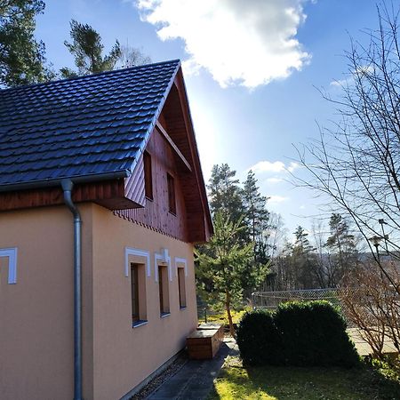 Chaty Kolodeje - Ubytovani U Reky V Soukromem Arealu-Orange Kolodeje nad Luznici Екстериор снимка